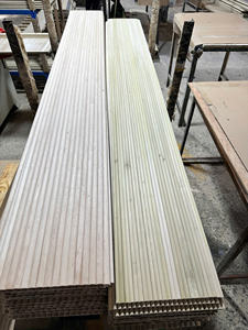 Panneaux muraux acoustiques en bois massif du Vietnam, fabrication sur mesure, lambris insonorisant et revêtement intérieur pour projets résidentiels - Product Image 5