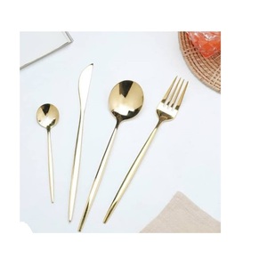 Vajilla para el Hogar, Hotel, Restaurante, Servicio de Catering, Juego de Cubiertos Metálicos con Acabado Dorado para Uso en Hoteles y Restaurantes - Product Image 1
