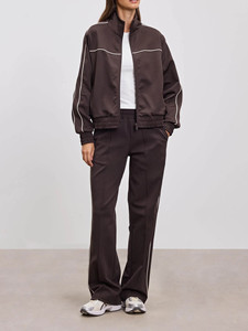 Ensemble de survêtement 2 pièces marron pour femme avec passepoil, en coton respirant, style streetwear et jogging - Product Image 2