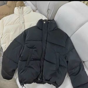 Veste de haute qualité - Vêtements matelassés en gros - Veste matelassée personnalisée pour hommes et femmes - Tendance en provenance du Vietnam - Product Image 6