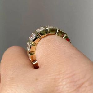 Anillo de compromiso de oro rosa macizo de 14 quilates con diamantes, engaste de bisel, banda de anillo, anillo de boda con corte esmeralda radiante - Product Image 2