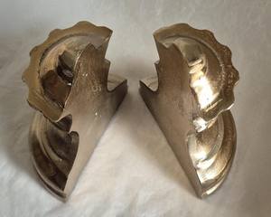 Sujetalibros Tradicionales de Aluminio Resistentes para Libros y Archivos Pesados que Garantizan un Uso a Largo Plazo y una Organización Estable de los Estantes - Product Image 4