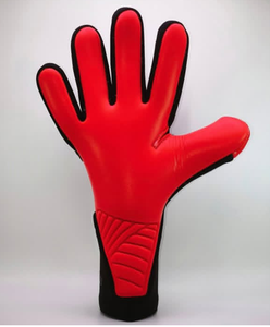 ถุงมือผู้รักษาประตูมืออาชีพคุณภาพสูง ปี 2025 26 ลดราคาพิเศษ ถุงมือโกลฟุตบอลลาเท็กซ์คุณภาพสูง พร้อม Ako - Product Image 2