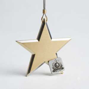 Pendentif étoile 3D multicouche en laiton pour espaces intérieurs, ambiance festive et décorations saisonnières - Product Image 3