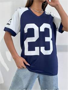 T-shirt en jersey à manches courtes et col en V pour femme, taille grande, imprimé numéro 23, coupe régulière, matière polyester - Product Image 5