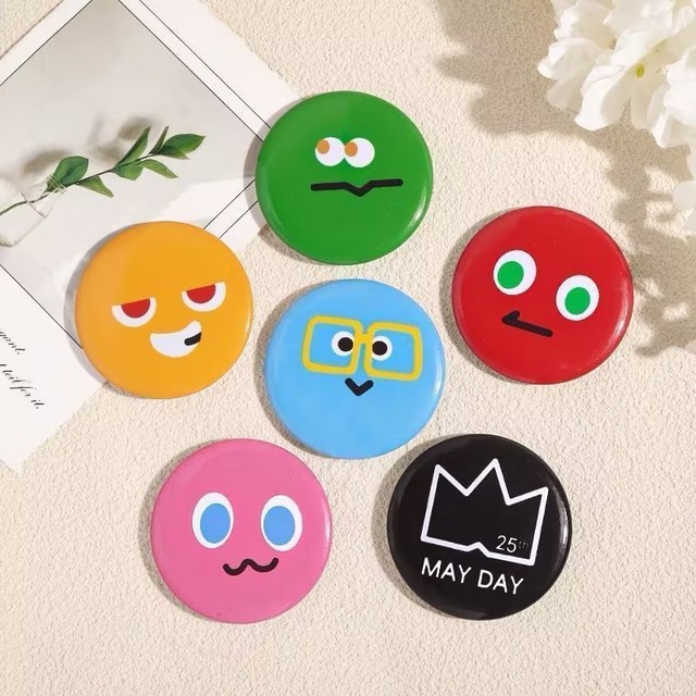 Trendy Meme Emoticon Metal Button Pins Custom Gaming Cartoon Character Tinplate Badge 58mm for Backpack