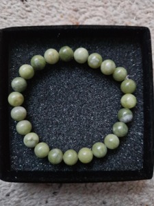 Pulsera de Cuentas Naturales Elástica, Estilo Clásico, Joyería Unisex, Forma de Bola Redonda Verde, Accesorio de Moda - Product Image 1