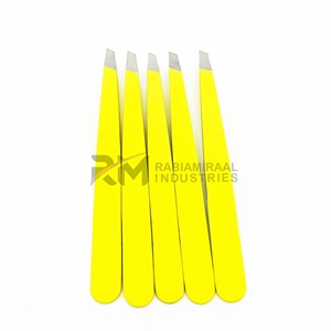 Pince à épiler inclinée en acier inoxydable de qualité supérieure avec logo personnalisé pour l'épilation et la beauté - Product Image 1