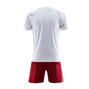 Maillot de football personnalisé pour équipe, conception de maillot de football par sublimation, uniforme de football personnalisé, maillot de football sublimé sur mesure pour équipe - Product Image 2