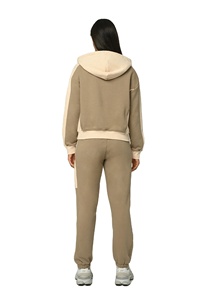 Chándal de Mujer de Calidad, Chándal Deportivo Personalizado en Diferentes Colores de Contraste con Estampado por Sublimación - Product Image 3