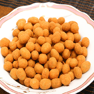 Cacahuètes enrobées au fromage, collation croustillante et savoureuse aux riches saveurs de fromage, pour la vente au détail et en gros - Product Image 1