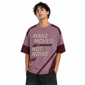 Camiseta de Estilo Moderno con Mangas Raglán Extra Grandes, Color Morado Borgoña en Contraste, Cuello Redondo, Diseño Casual con Letras Impresas y Relieve en la Parte Delantera - Product Image 3