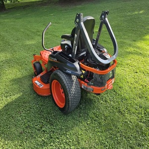 Cortadora de Césped de Giro Cero Kubota Z422 Diésel de Calidad Perfecta, Plataforma de Corte de 60 Pulgadas, 21.6 HP, para Propietarios de Viviendas e Industrias, Lista para Usos en Jardines - Product Image 3