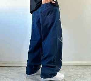 Vaqueros de mezclilla unisex para hombre, estilo casual, holgados, con lavado a la piedra, bordados desgastados, transpirables, de corte oversize, para primavera, otoño y verano, con botones. - Product Image 4