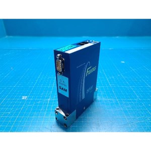 Contrôleur de débit massique HORIBA STEC SFC2480FAPD2 MC-4SAGTBL N2 300/1000SCCM d'occasion, pièces d'équipement semi-conducteur de génération précédente - Product Image 2