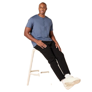 Camiseta con Cuello en V 100% Algodón, Impresión Personalizada, 220gsm, Alta Calidad, Corte Holgado, Transpirable, Estilo Urbano, Venta al Por Mayor, MOQ Bajo - Product Image 5