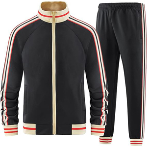 Conjunto Deportivo Ligero de Sudadera con Capucha y Pantalones Jogger, Puños Acanalados, Capucha con Cordón Ajustable, Bolsillos Tipo Canguro - Product Image 1