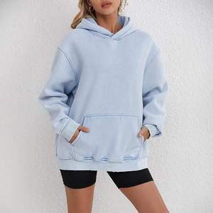 Sudadera con Capucha de Corte Regular Estilo Desgastado para Hombre y Mujer, Logotipo Frontal con Impresión Digital, Mezcla de Algodón Lavado, Estilo Urbano - Product Image 3