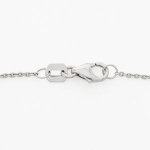 Collier pendentif en or blanc 14 carats avec rubis ovale de 0,90 ct et halo de diamants cultivés en laboratoire, certifié IGI, pour un luxe au quotidien - Product Image 3