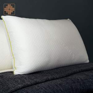 หมอนใยสังเคราะห์แบบชิ้นเดียว ป้องกันแบคทีเรีย ป้องกันจุลชีพ ป้องกันกลิ่น ระดับความแน่นปานกลาง - Product Image 3