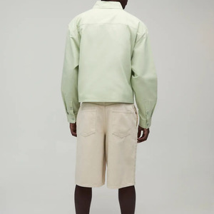 Camisa casual de popelina verde claro para hombre, corte personalizado, manga larga, cuello vuelto, ajuste holgado, talla grande, color liso, abotonada, para primavera - Product Image 2