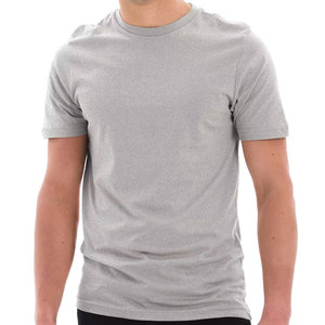 Camiseta elegante para hombre, hecha con material premium para atuendos casuales modernos. - Product Image 6