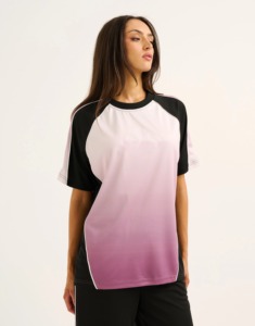 เสื้อยืดผู้หญิงขายดี ผ้าฝ้ายเจอร์ซีย์ฟลีซ 100% คอกลม แขนสั้น สวมใส่สบาย พิมพ์ลายดิจิทัล เป็นมิตรกับสิ่งแวดล้อม - Product Image 3