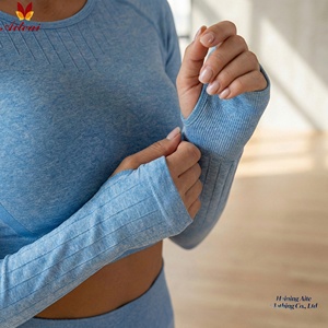 Set Yoga da Donna: Top Corto a Maniche Lunghe e Leggings a Vita Alta, Abbigliamento Fitness Due Pezzi, Completo Sportivo da <span class=keywords><strong>Palestra</strong></span> per Donna - Product Image 4