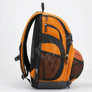 Bolsa de Baloncesto Ligera Premium para Jugadores, de Alta Calidad y Duradera, con Capacidad de 50-70L, Diseño Espacioso para Entrenamientos y Partidos - Product Image 5
