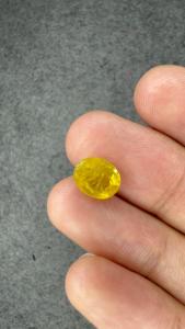 Saphir Jaune Naturel de Bangkok 3,38 Ct, Coupe Ovale, Pierre Précieuse Dorée pour Bague, Pendentif, Bijoux Fins - Product Image 3