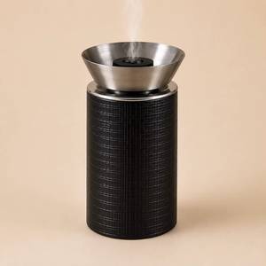 Quemador de Incienso Minimalista Ecológico de Acero Inoxidable con Base de Cuero Rojo para Uso Aromático en Todas las Estaciones - Product Image 5