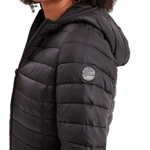 Chaqueta de Plumón Ligera Impermeable con Capucha para Mujer, Negra, Corte Ajustado, Abrigo Acolchado Cálido de Invierno, Ropa de Exterior Elegante, Nueva Tendencia - Product Image 4