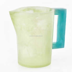 Carafe à eau en résine artisanale de luxe, design moderne à spirales bleues, carafe décorative pour servir du jus, de l'eau, du thé, décoration d'intérieur - Product Image 4