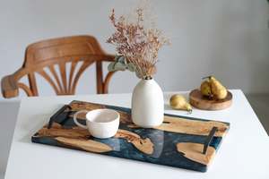 Bandeja de Servir de Madera de Olivo y Resina Epoxi Hecha a Mano de Lujo con Asas Doradas, Platos Decorativos para Cocina, Comida, Hotel, Restaurante, Bistro - Product Image 4