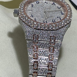 นาฬิกาประดับเพชรหรูหราหรูหราหรูหราหรูหราครึ่งแบรนด์ของแท้ทำด้วยมือคุณภาพระดับพรีเมียมสีดำหน้าปัดสี่เหลี่ยม VVS ห้องปฏิบัติการปลูกเพชร - Product Image 4