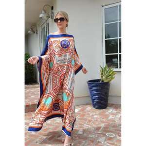 Kaftan léger en soie à motifs floraux pour femme Ethinic Craft Hub, robe de vacances ou paréo de plage, Inde - Product Image 3