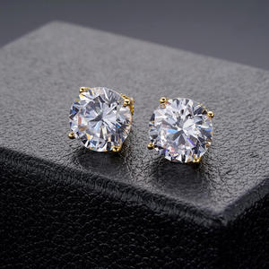 Boucles d'oreilles rondes tendance avec diamants de laboratoire en argent sterling 925, bijoux cloutés pour hommes et femmes - Product Image 1