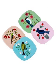 Les sous-verres ultra-brillants sont un moyen élégant de rehausser votre collection de table avec un style design haut de gamme. - Product Image 3