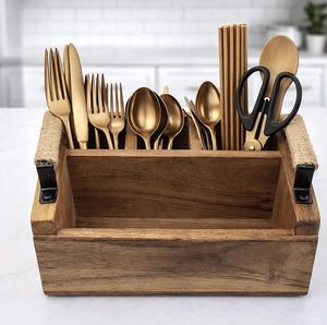 Boîte de rangement pour couverts en bois faits à la main, écologiques et durables, pour la cuisine, la salle à manger et les restaurants, disponible à la vente - Product Image 1