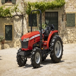 Tracteur Massey Ferguson 1700E, une machine compacte et puissante, conçue pour l'agriculture de précision, avec une forte capacité de levage et une conduite fluide. - Product Image 1