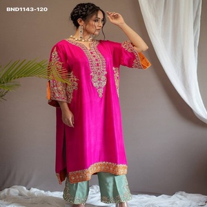 Última Colección de Trajes Chinon de Diseñador con Lentejuelas Bordadas, Mangas Elegantes y Dupatta, Compra en Línea en India - Product Image 1