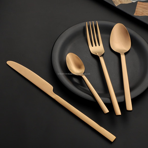 Juego de Cubiertos de Acero Inoxidable Kevin con Recubrimiento PVD en Oro Rosa, Grado 202/304, Cuchara, Tenedor y Cuchillo Brillantes, Cuchara para Bebé - Hecho en India - Product Image 1