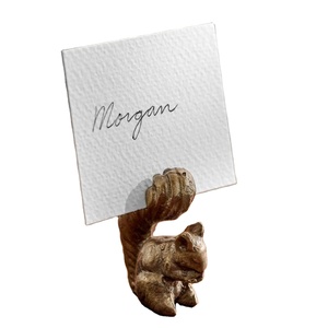 Nuevo Porta Tarjetas Decorativo con Forma de Animal para Mesa, Exhibición de Nombres, Soporte de Tarjetas Único Hecho a Mano con Acabado de Latón para Bodas y Eventos - Product Image 1