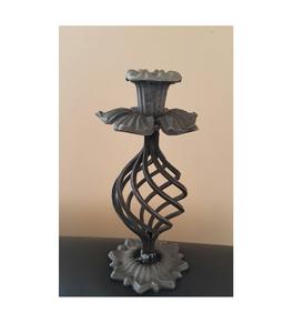 Portavelas Decorativo de Hierro de Primera Calidad, Ideal para Decoración Interior Elegante y Centros de Mesa - Product Image 3