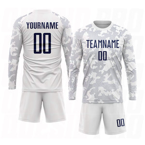 Ensemble de maillots de football personnalisés, dégradé violet et turquoise, sublimé, respirant, 100% polyester, unisexe, adulte, manches courtes, coupe athlétique - Product Image 4