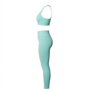 Ensemble de yoga personnalisé pour femme : Soutien-gorge de sport dos nageur et leggings taille haute pleine longueur, sans couture, respirant, en Spandex et Nylon, résistant à l'eau - Product Image 4