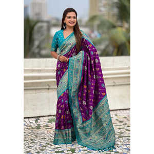 Sari Patola Leheriya en soie douce violette tissé avec des fils Zari, avec des tissages contrastés, robes de soirée élégantes - Product Image 1