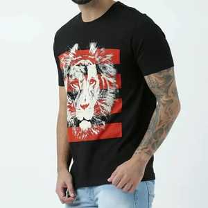 Camiseta Negra de Manga Corta para Hombre con Estampado Gráfico de León Blanco, Cuello Redondo, Estilo Casual, Corte Regular, 100% Algodón Jersey - Product Image 5