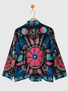 Veste à col mandarin brodée à la main avec des motifs floraux, manches longues, en coton, pour femmes, taille plus, style Prairie Chic, à porter au printemps - Product Image 5