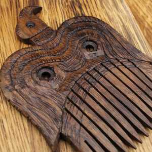 Peine para Barba Redondo de Madera, Hecho a Mano, Ecológico, Impermeable, Estilo Art Deco, Desenredante para Cabello, para Hombres, Mujeres y Salones - Product Image 4